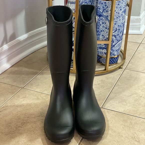 UGG SHELBY TALL BOOTS - Picture 1 of 4